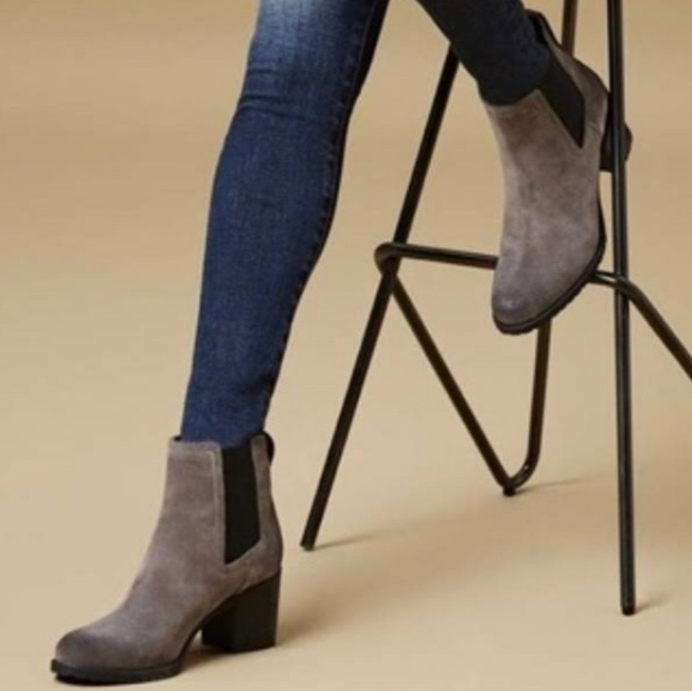 SAM EDELMAN Chelsea Ankle Boot‎ 9.5